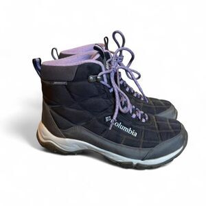 Columbia Women's Firecamp Boots Size 8